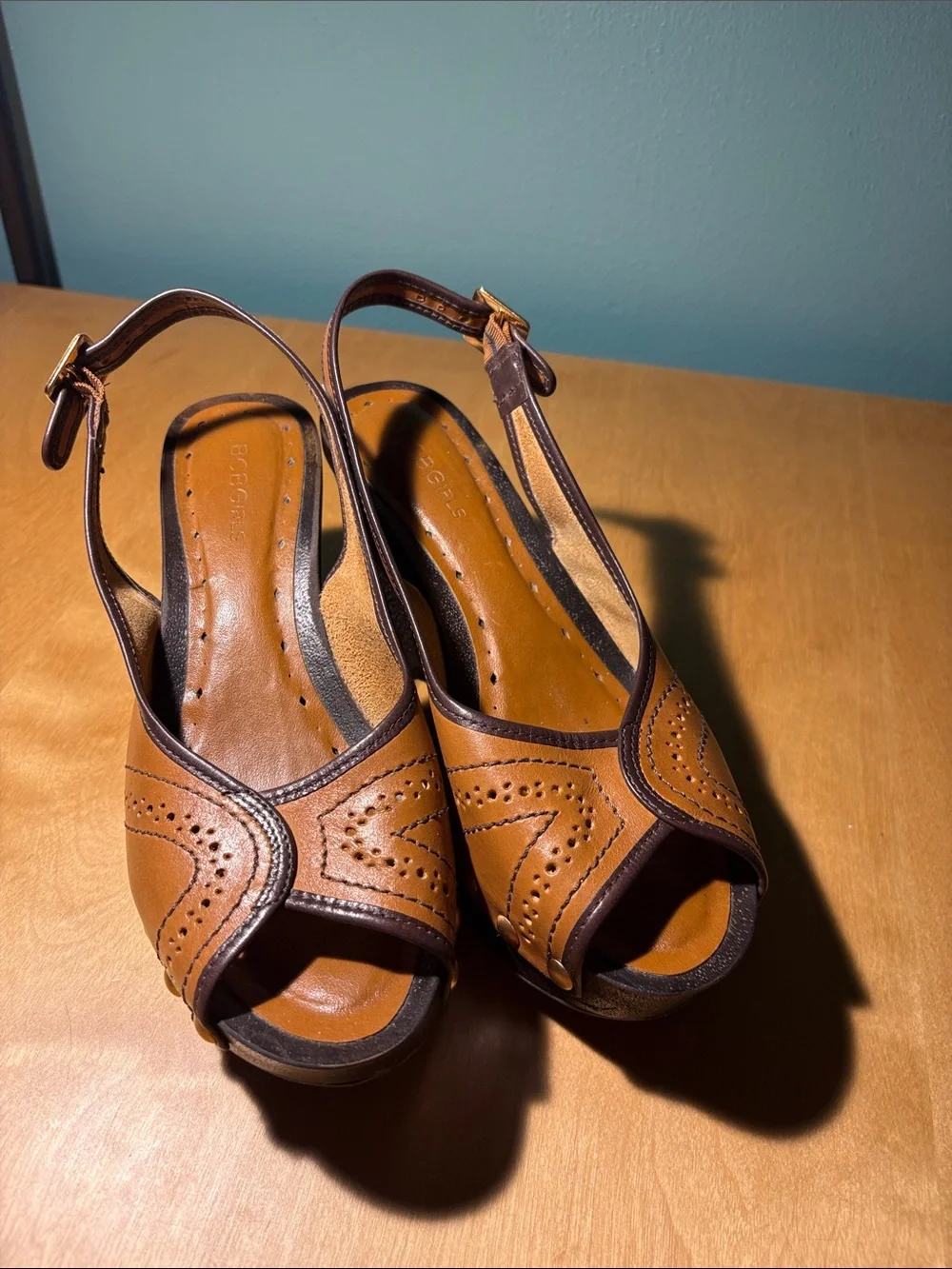 BCBGirls classic tan